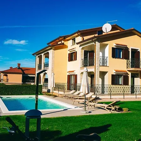 Silvia Apartment