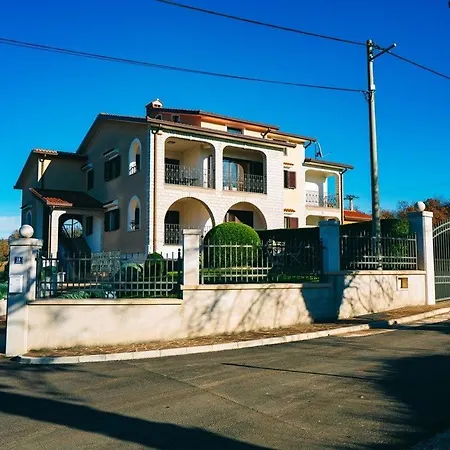 Silvia * Porec